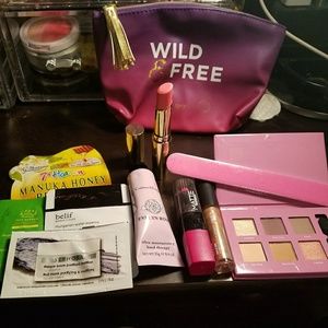 Makeup bundle